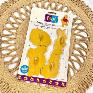 NWT Vintage 1996 Wilton Disney Cookie Cutter Set Winnie the Pooh Eeyore Tigger